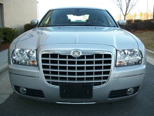 Chrysler 300 2005 photo 5