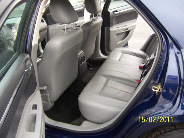 Chrysler 300 2005 photo 3