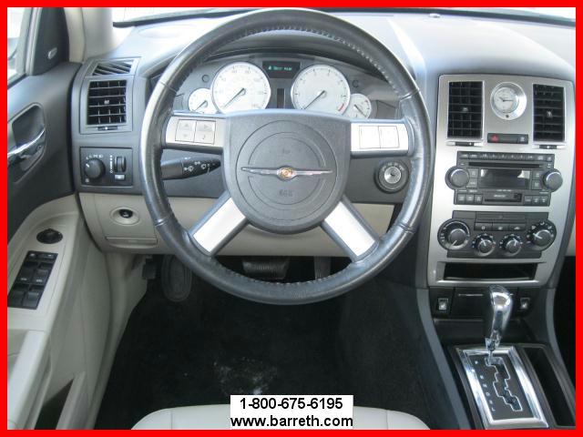 Chrysler 300 2005 photo 4