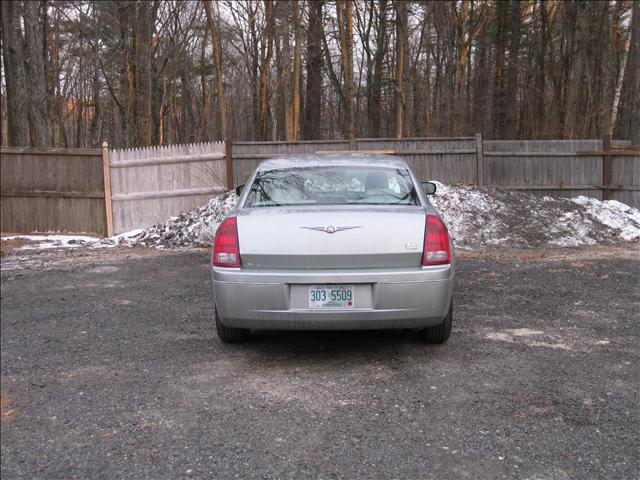 Chrysler 300 2005 photo 3