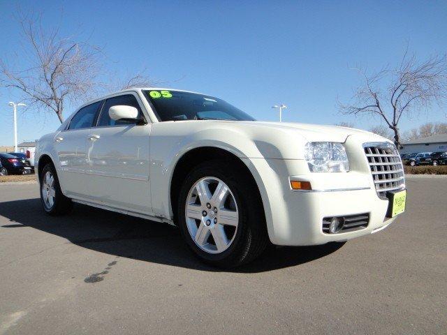 Chrysler 300 2005 photo 4