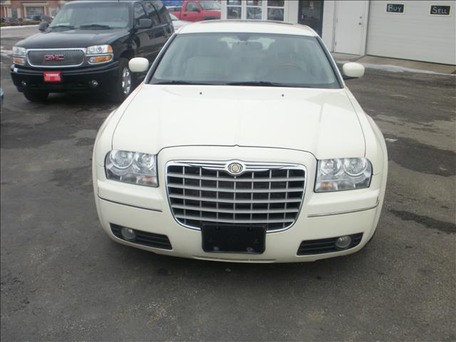 Chrysler 300 2005 photo 1