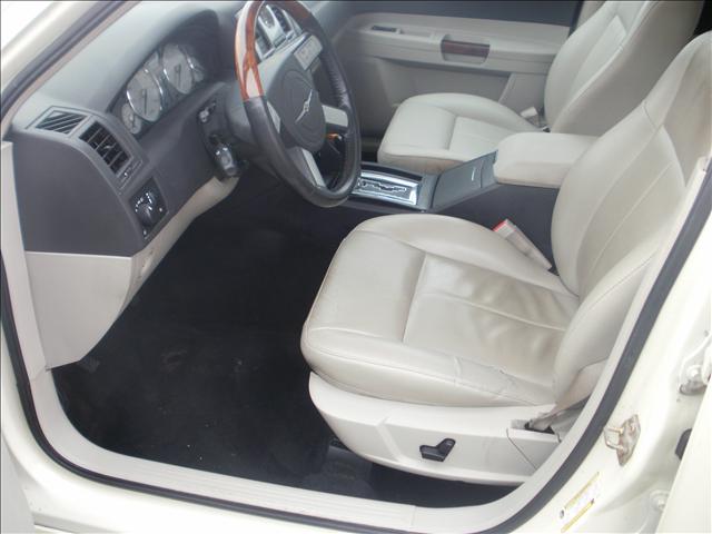 Chrysler 300 2005 photo 4