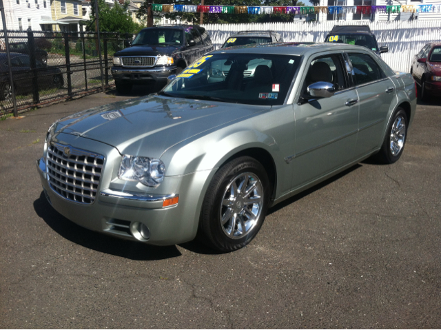 Chrysler 300 2005 photo 3