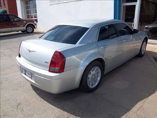 Chrysler 300 2005 photo 4