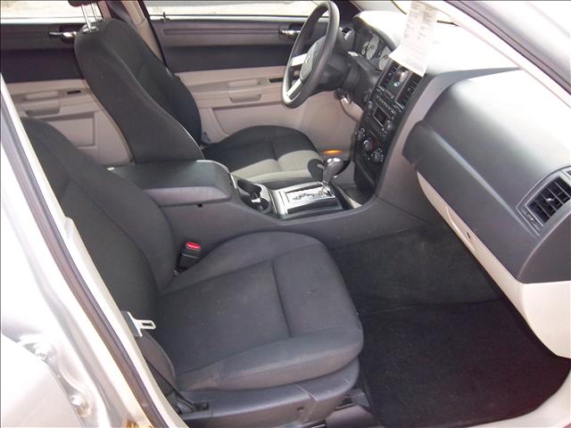 Chrysler 300 2005 photo 5