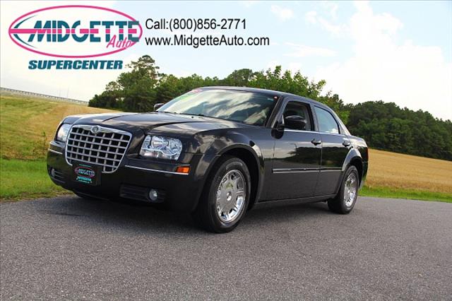 Chrysler 300 2005 photo 3