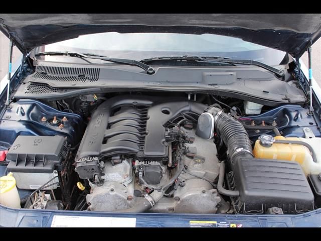 Chrysler 300 2005 photo 10