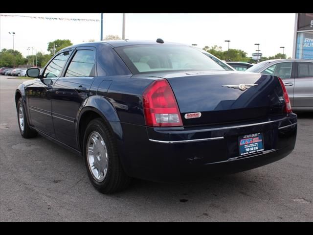 Chrysler 300 2005 photo 43