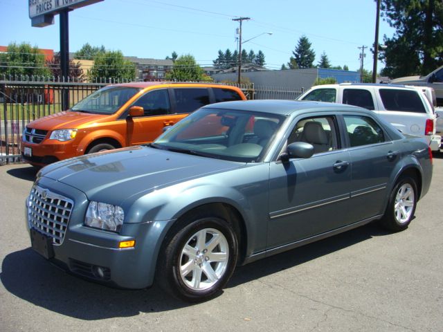 Chrysler 300 2005 photo 3