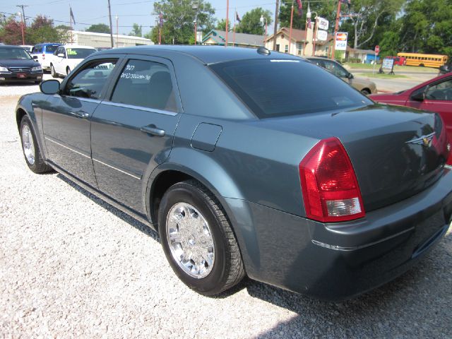 Chrysler 300 2005 photo 1