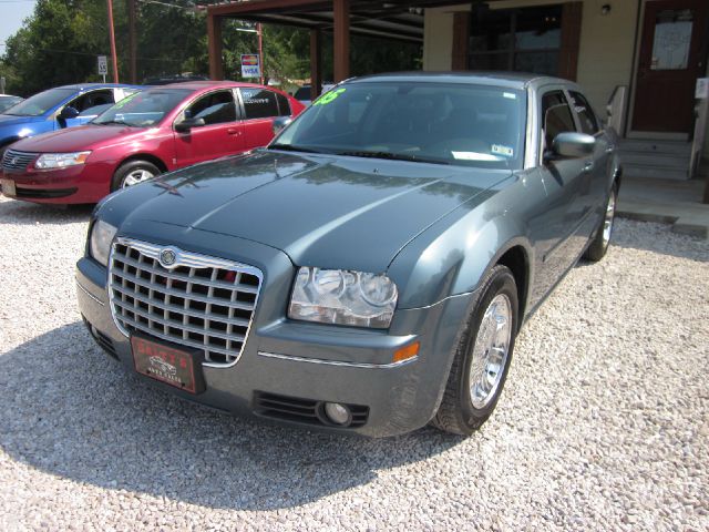 Chrysler 300 2005 photo 3