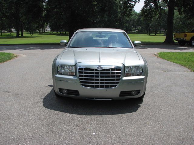 Chrysler 300 2005 photo 1