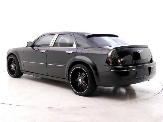 Chrysler 300 2005 photo 1