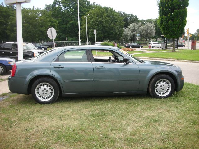 Chrysler 300 2005 photo 3