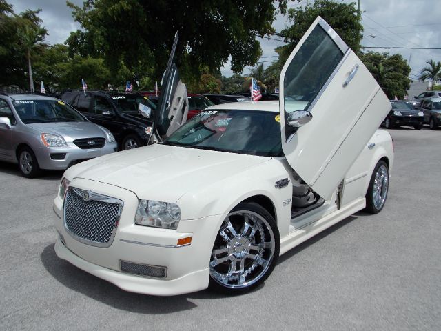 Chrysler 300 2005 photo 4