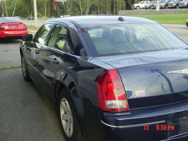 Chrysler 300 2005 photo 5