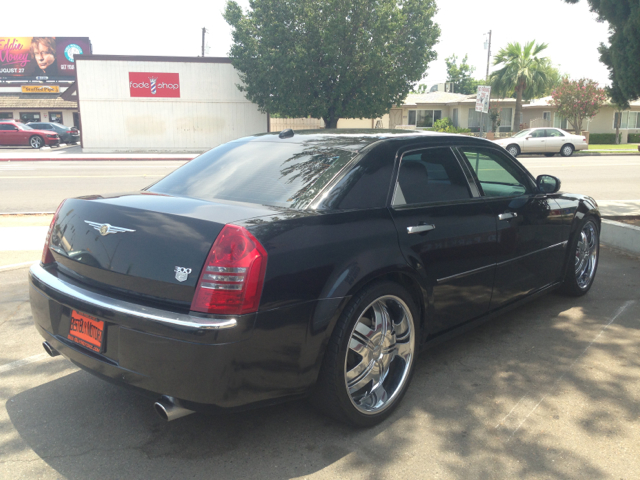 Chrysler 300 Regular Cab Sedan