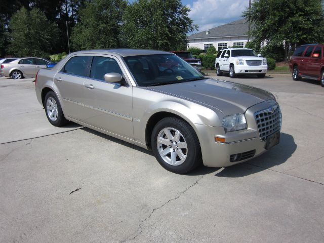 Chrysler 300 2006 photo 2