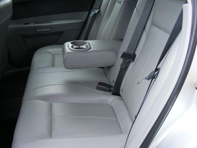 Chrysler 300 2006 photo 13