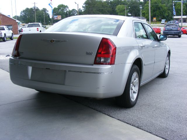 Chrysler 300 2006 photo 3