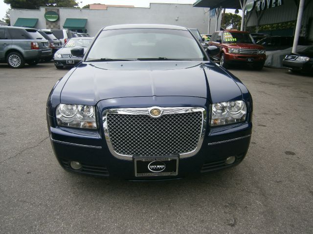 Chrysler 300 2006 photo 2