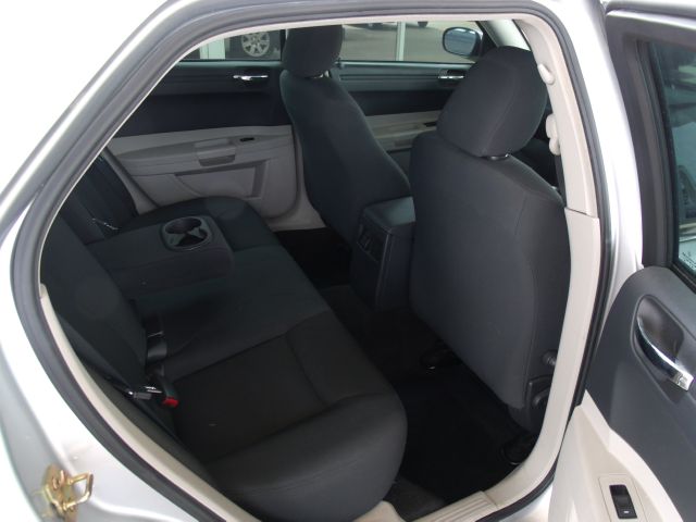 Chrysler 300 2006 photo 11