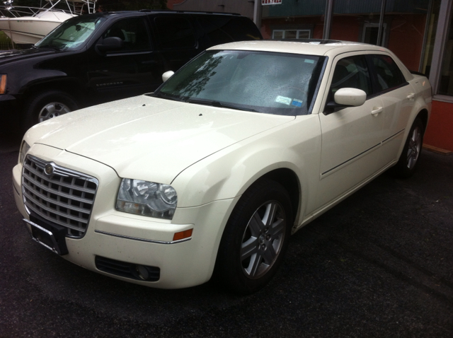 Chrysler 300 2006 photo 2