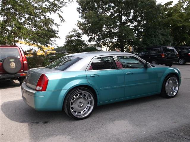 Chrysler 300 2006 photo 3