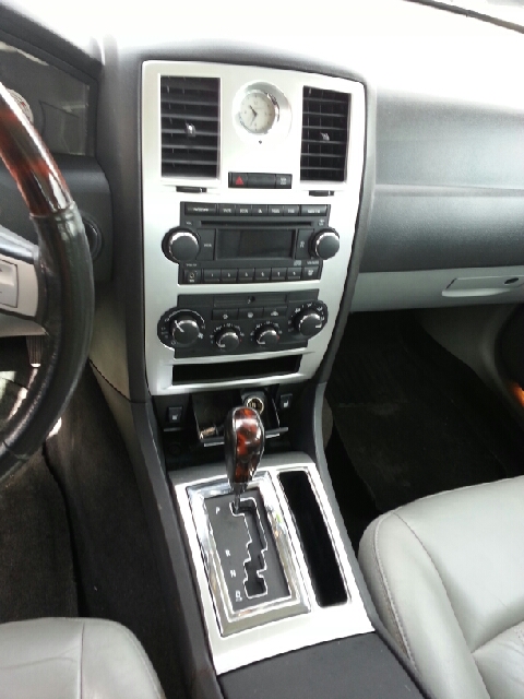 Chrysler 300 2006 photo 4