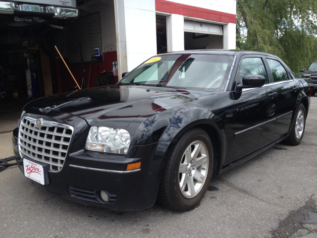 Chrysler 300 2006 photo 2