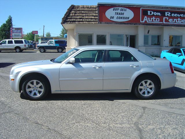 Chrysler 300 2006 photo 9