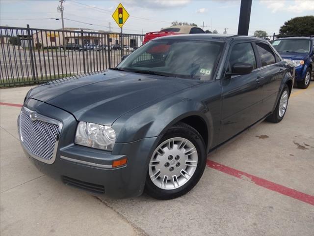 Chrysler 300 2006 photo 2