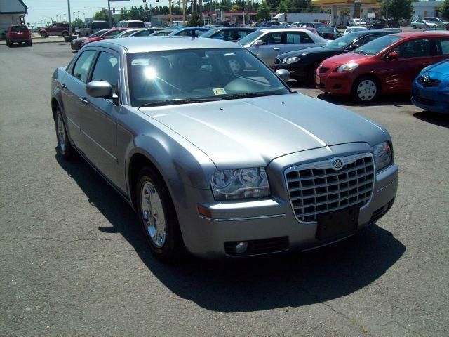 Chrysler 300 2006 photo 2