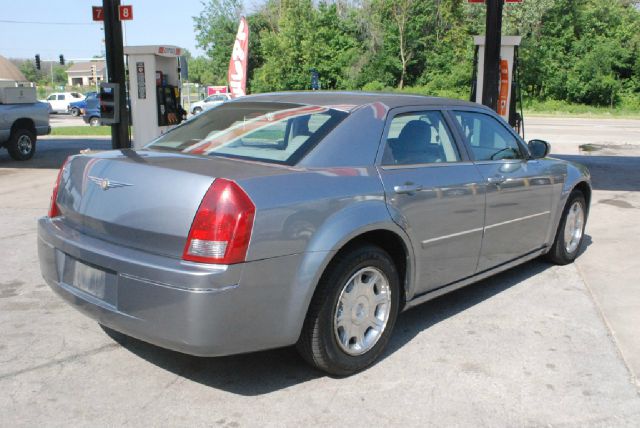 Chrysler 300 2006 photo 9