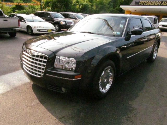 Chrysler 300 2006 photo 2