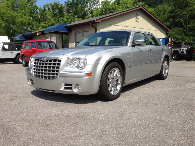 Chrysler 300 Regular Cab Sedan