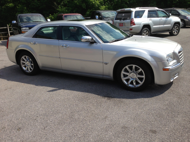 Chrysler 300 2006 photo 2