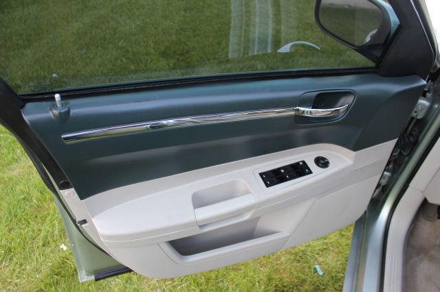 Chrysler 300 2006 photo 10