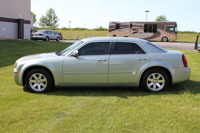 Chrysler 300 2006 photo 11