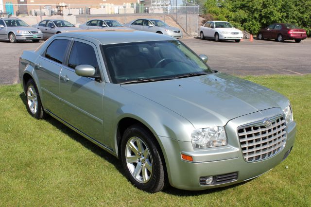 Chrysler 300 2006 photo 14