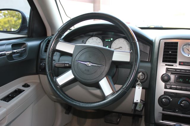 Chrysler 300 2006 photo 8