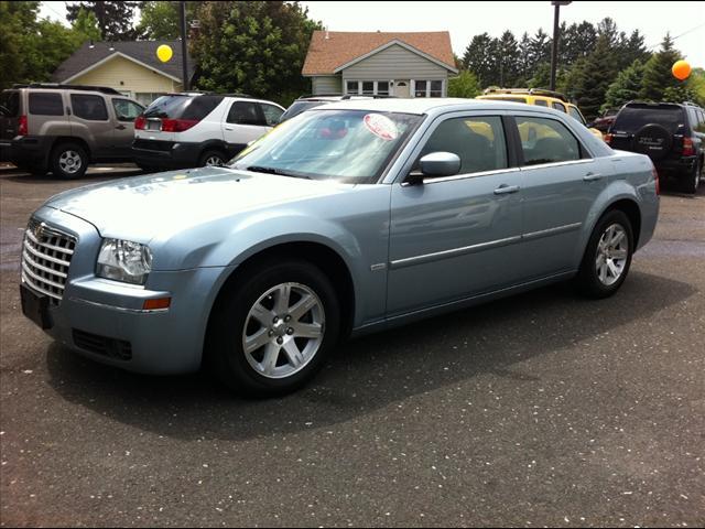 Chrysler 300 2006 photo 2