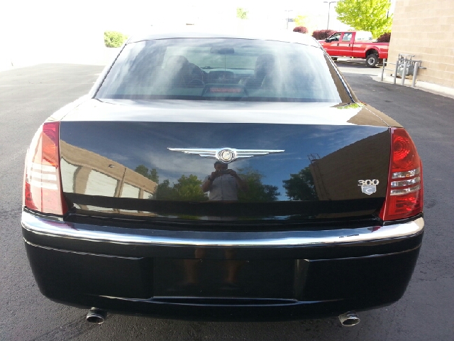 Chrysler 300 2006 photo 8