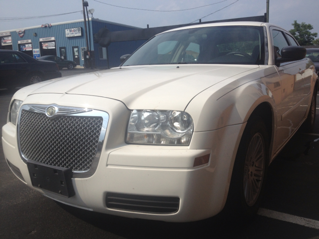 Chrysler 300 2006 photo 2