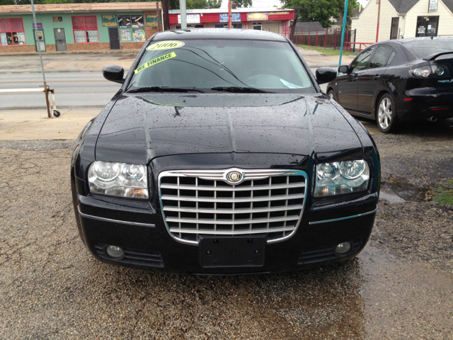 Chrysler 300 2006 photo 2