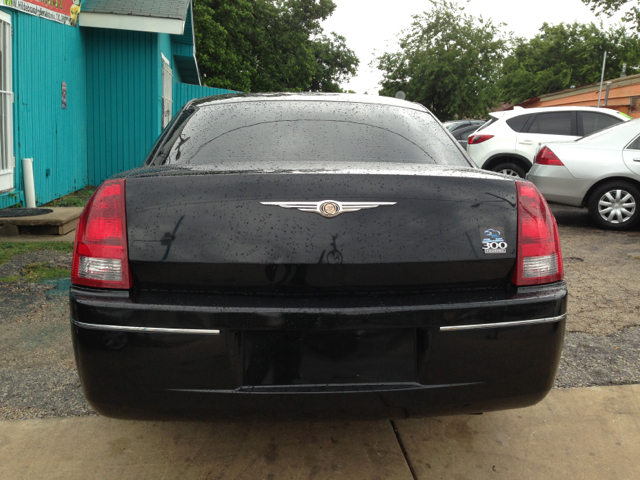 Chrysler 300 2006 photo 3