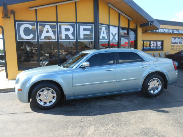 Chrysler 300 2006 photo 2