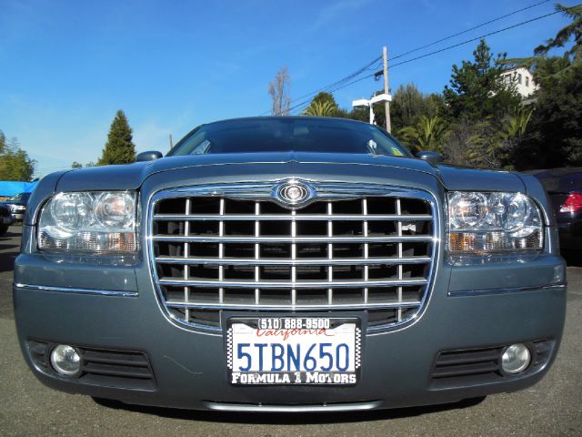 Chrysler 300 2006 photo 2