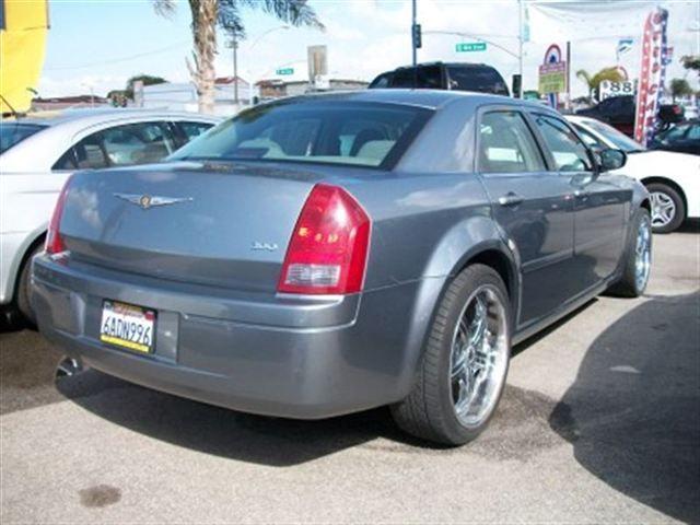 Chrysler 300 2006 photo 3